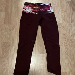Lululemon Wunder Under Originals size 4 maroon